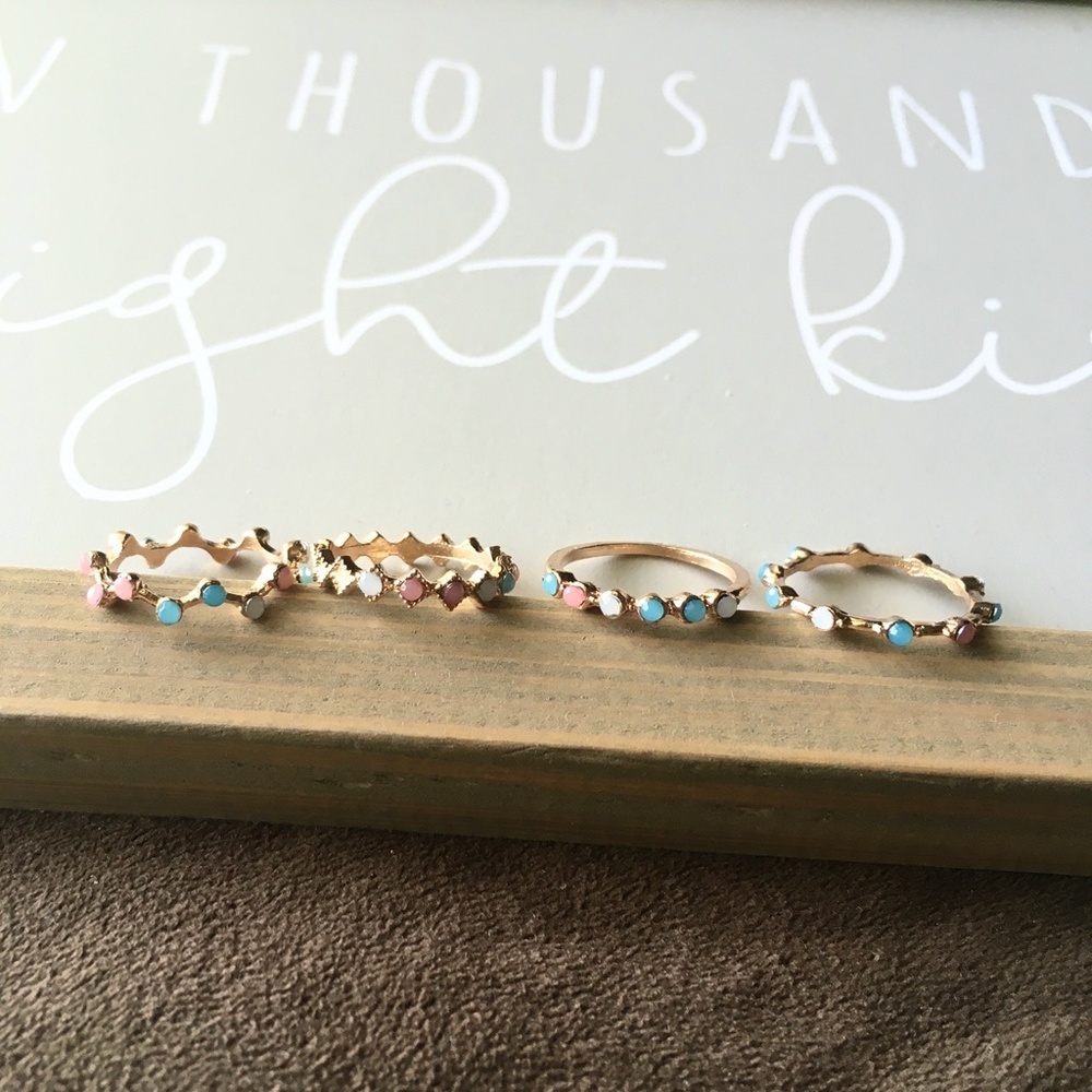 Pastel Colorful Stone Beads 4-piece Gold Ring Set - Picture 3 of 6